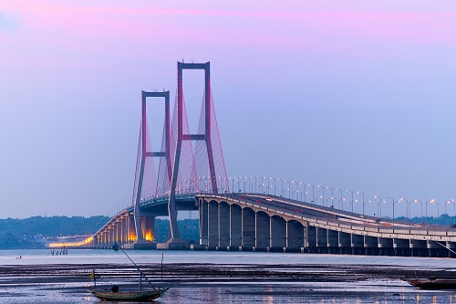 Sejarah dan Fakta Konstruksi Jembatan Suramadu Sebagai Jembatan Terpanjang Di Indonesia